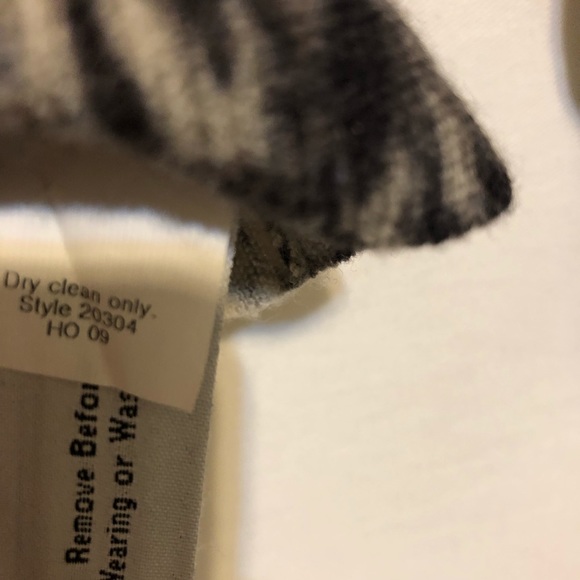 J. CREW MERINO WOOL ANIMAL PRINT BUTTON CARDIGAN S - Picture 5 of 7